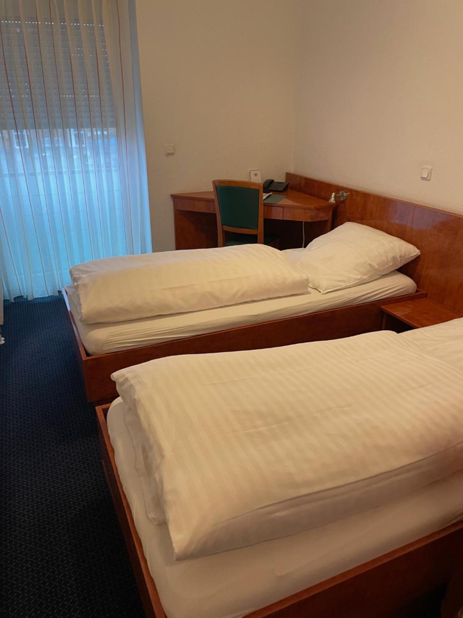 Hotel Merkenich كولونيا المظهر الخارجي الصورة